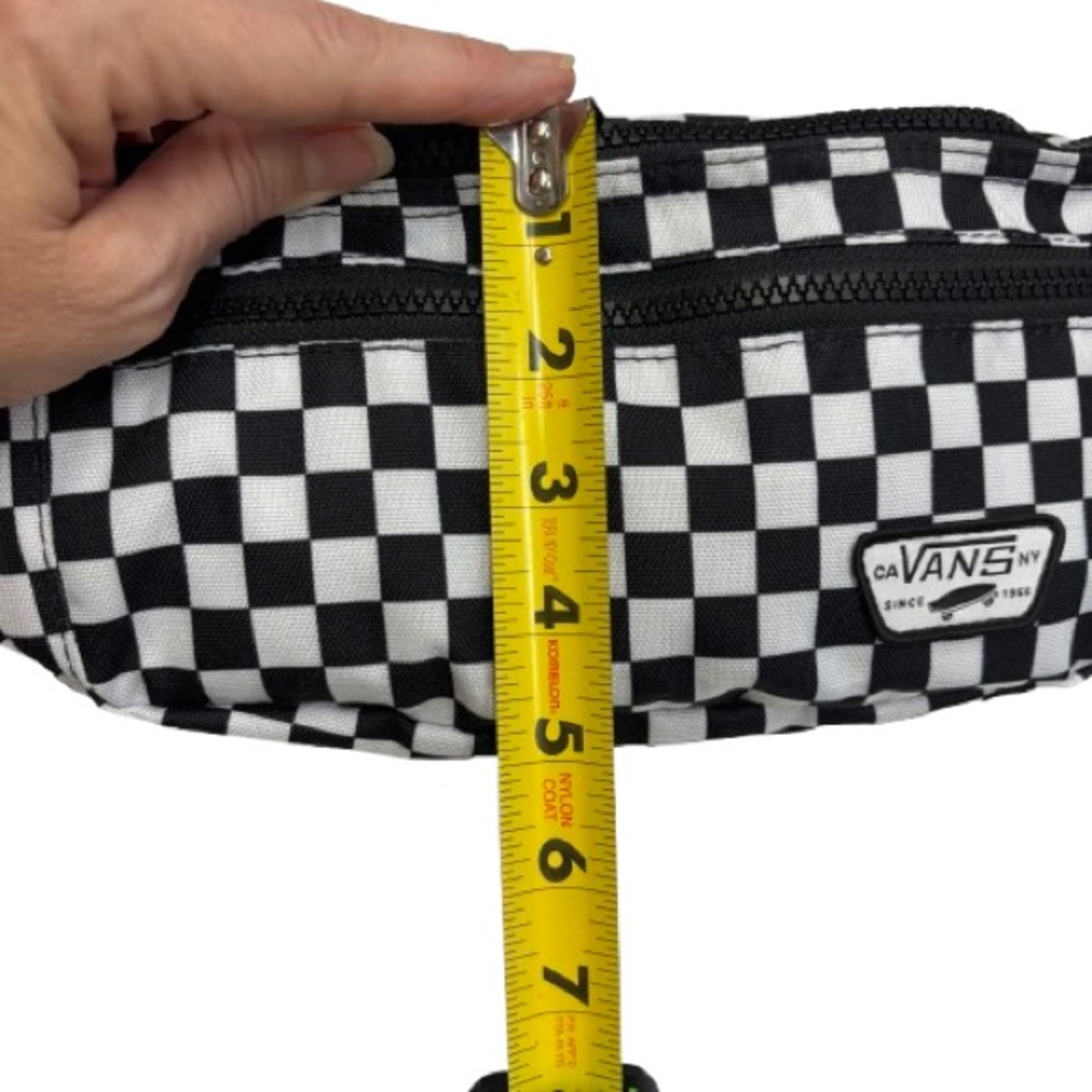 Vans Ward Crossbody Black-White Checkerboard Large Fanny Pack Unisex - Picture 6 of 15